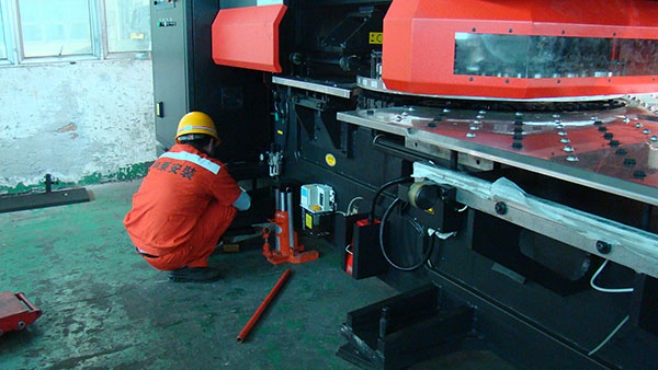 下雨天，無錫設備搬運該怎樣進行操作？