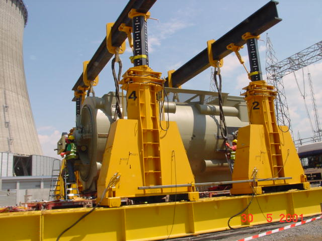 液壓龍門吊該如何進(jìn)行維護(hù)？