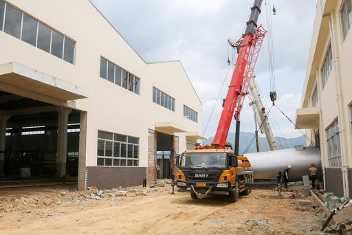 為了安全起見使用起重機(jī)進(jìn)行吊裝時要遵守哪些？