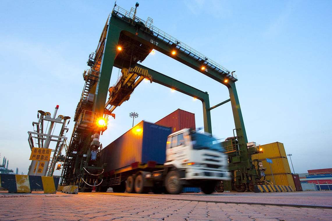 進(jìn)行無錫大型設(shè)備搬運(yùn)的時候我們要遵守哪些要求？