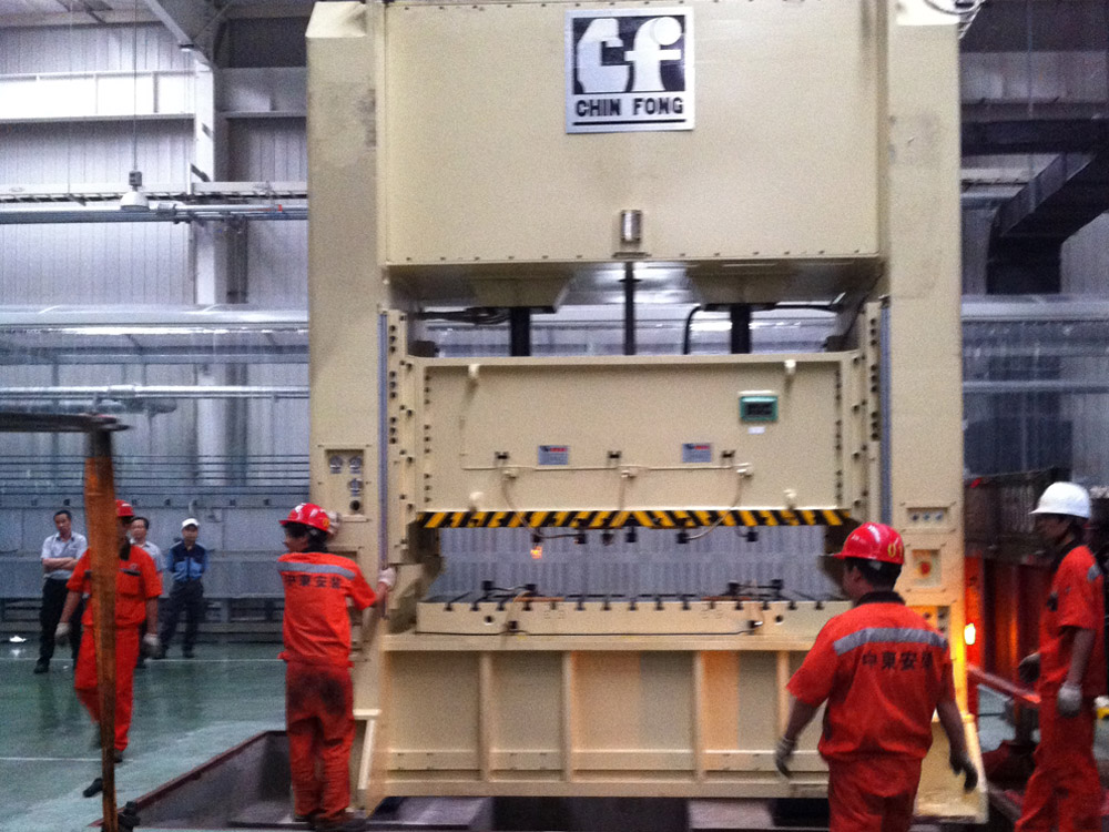 沖床吊運(yùn)安裝 沖床吊運(yùn)安裝